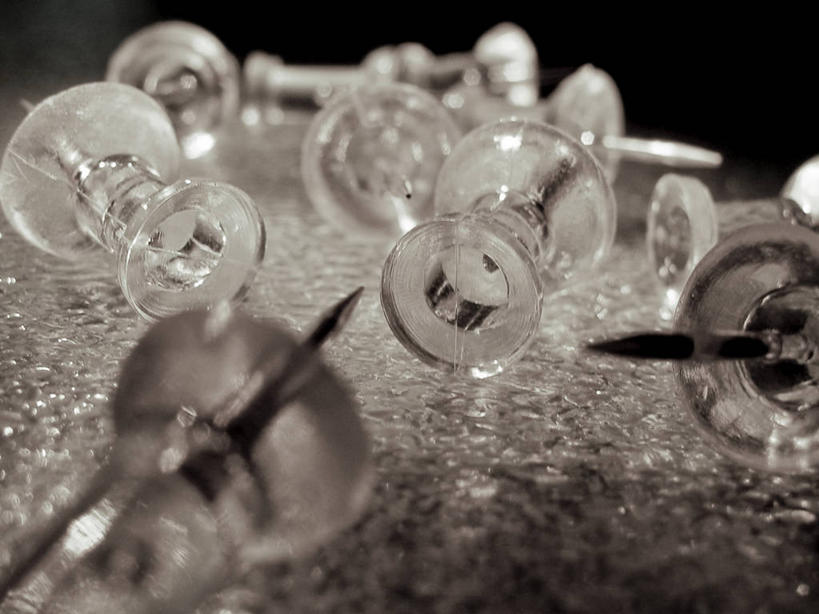 无人,横图,俯视,室内,特写,白天,生活用品,静物,许多,阴影,朦胧,模糊,光线,影子,灯光,办公用品,很多,文具,学习用品,日用品,图钉,文具用品,彩图,高角度拍摄