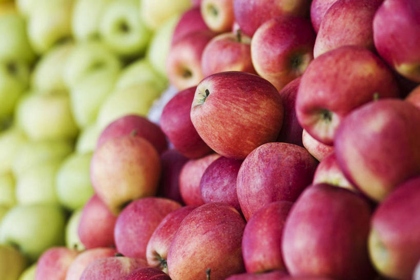 无人,横图,俯视,室内,特写,白天,苹果,水果,一堆,许多,阴影,堆叠,堆积,新鲜,反射,影子,生食,食品,果实,很多,食物,青苹果,有机食品,绿色食品,堆,彩图,高角度拍摄