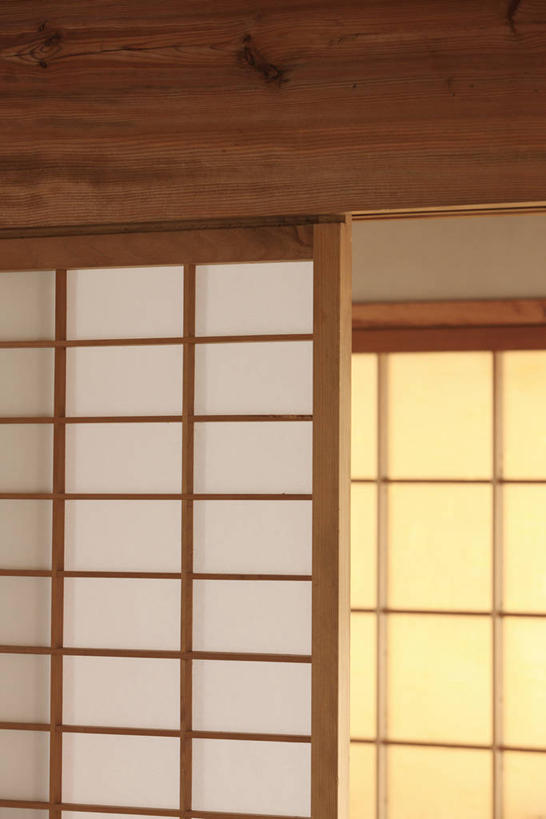 无人,家,竖图,室内,白天,正面,房间,家具,门,拉门,阴影,日本文化,反射,影子,屋子,和室,古典,文化,移门,楼房,住宅,日式,障子,纸门,彩图,房子,传统文化