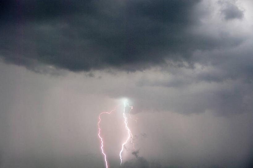 无人,横图,室外,白天,正面,美景,闪电,日本,亚洲,景观,乌云,云,阴天,云朵,云彩,天空,自然,天,景色,昏暗,阴沉,自然风光,打雷,雷,东亚,本州,茨城,茨城县,关东地方,本州岛,日本国,打闪,彩图