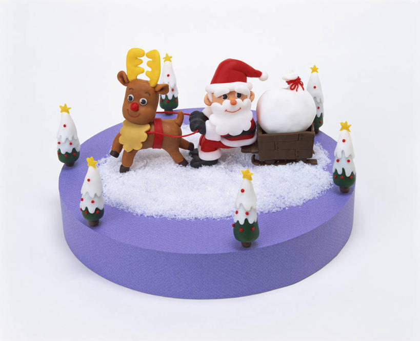 西方人,胡须,一个人,无人,站,横图,室内,特写,白天,白色背景,正面,幸福,哺乳动物,鹿,野生动物,帽子,欧洲,圣诞节,欧洲人,仅一个男性,仅一个人,圣诞老人,阴影,节日,庆祝,反射,影子,注视,文化,红色,动物,观察,看,站着,仅一个老年男性,庆典,圣诞帽,可爱,摄影,活泼,影棚,观看,纪念,吉祥,察看,关注,进取,角鹿,棉帽,老年男性,男人,男性,白种人,胡子,络腮胡,驯鹿,站立,彩图,全身,影棚拍摄,拍摄