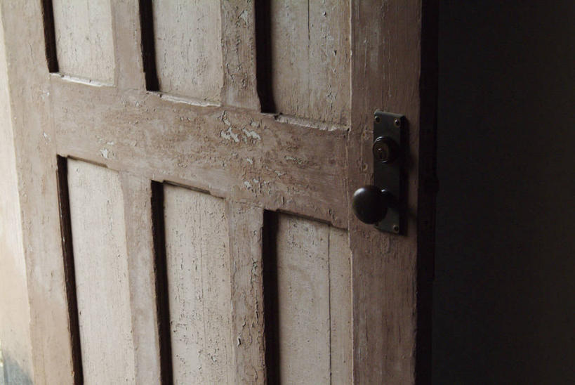 无人,横图,室内,特写,白天,正面,门,静物,阴影,反射,木制,影子,把手,门把手,木制品,门框,门把,拉手,彩图