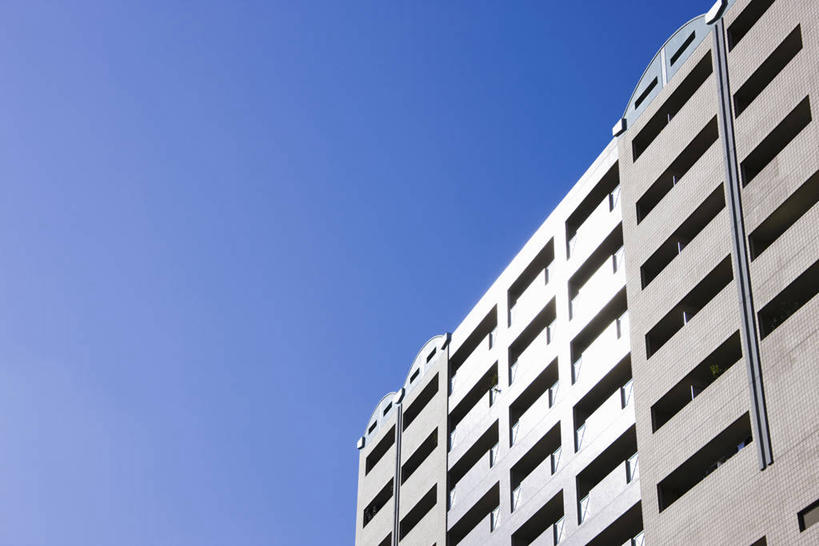 无人,家,横图,室外,白天,仰视,旅游,度假,美景,窗户,城市风光,城市,建筑,日本,亚洲,阴影,光线,影子,房屋,墙,屋子,景观,公寓,娱乐,建设,洋房,楼房,玻璃窗,墙壁,墙面,住宅,蓝色,蓝天,天空,阳光,天,享受,休闲,景色,放松,晴朗,东亚,本州,万里无云,本州岛,日本国,近畿地方,近畿,兵库,兵库县,晴空,晴空万里,彩图,低角度拍摄,房子,西宫市