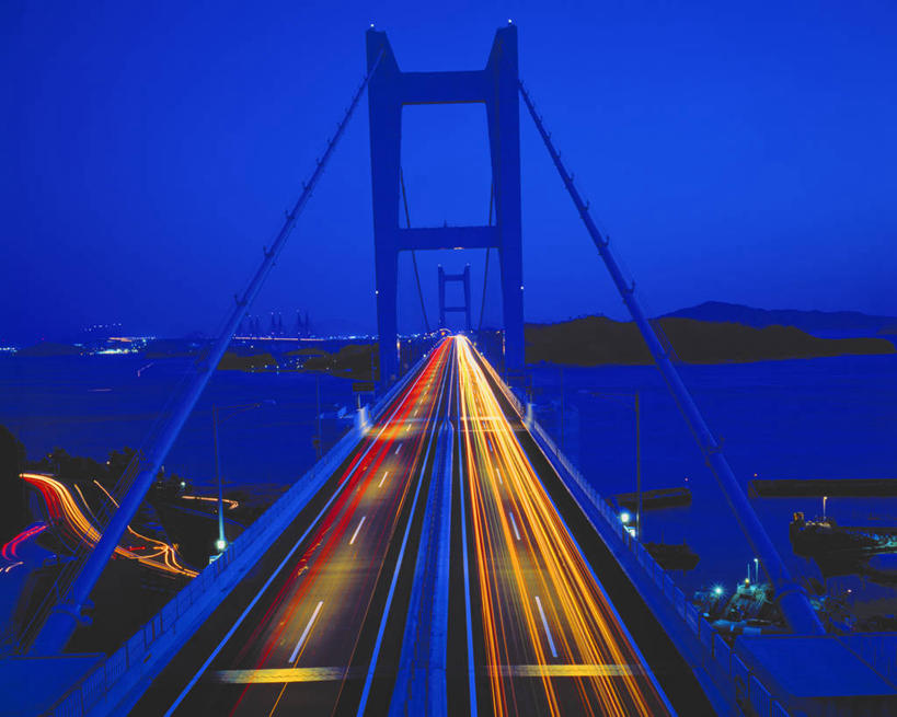 无人,横图,室外,夜晚,正面,长时间曝光,旅游,度假,海浪,海洋,山,山脉,标志建筑,大桥,道路,地标,建筑,路,桥梁,公路,日本,亚洲,阴影,光线,影子,浪花,山峰,斜拉桥,桥,灯光,分界线,停车线,交通,山峦,娱乐,建设,海水,群山,享受,休闲,旅游胜地,放松,车行道,车行道分界线,标线,曝光,海景,东亚,车行线,本州,本州岛,日本国,濑户大桥,中国地方,冈山,冈山县,四国地方,四国,四国岛,香川,香川县,斜张桥,大海,风浪,海,海水的波动,近岸浪,涌浪,马路,彩图