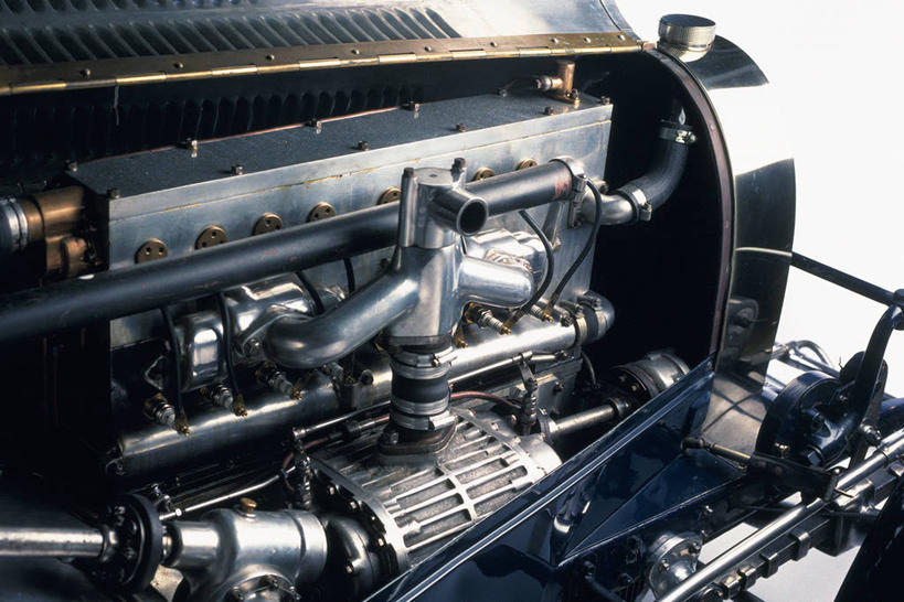 无人,横图,俯视,室内,特写,白天,机器,静物,阴影,朦胧,模糊,反射,影子,发动机,机械,彩图,高角度拍摄