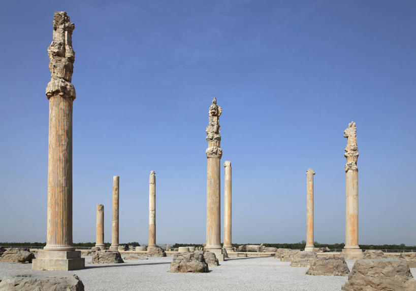 无人,横图,室外,白天,正面,旅游,度假,石头,名胜古迹,标志建筑,地标,建筑,阴影,遗迹,光线,科学,石子,影子,柱子,建筑群,首都,古迹,历史,文物,娱乐,建设,古建筑,古代,蓝色,蓝天,天空,阳光,天,享受,休闲,旅游胜地,放松,晴朗,考古学,古文明,万里无云,古远,阿黑门尼德王朝,阿契美尼德王朝,阿契美尼德帝国,波斯波利斯,波斯帝国,石块,岩石,晴空,晴空万里,彩图,历史科学,历史学,人类学,人文科学