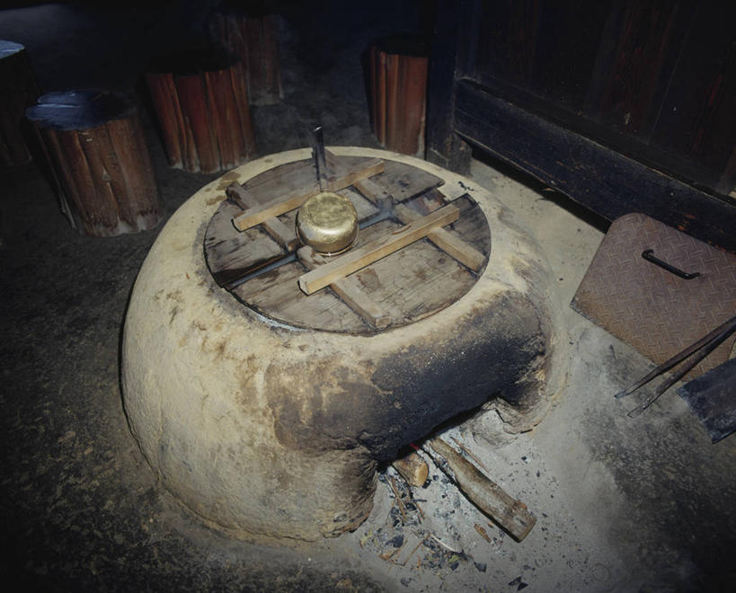 无人,横图,俯视,室内,白天,建材,壁炉,建筑,日本,亚洲,材料,盖子,木板,木材,木柴,容器,建造,木料,储藏,储存,东亚,本州,本州岛,日本国,岩手,岩手县,东北地方,彩图,高角度拍摄,贮存