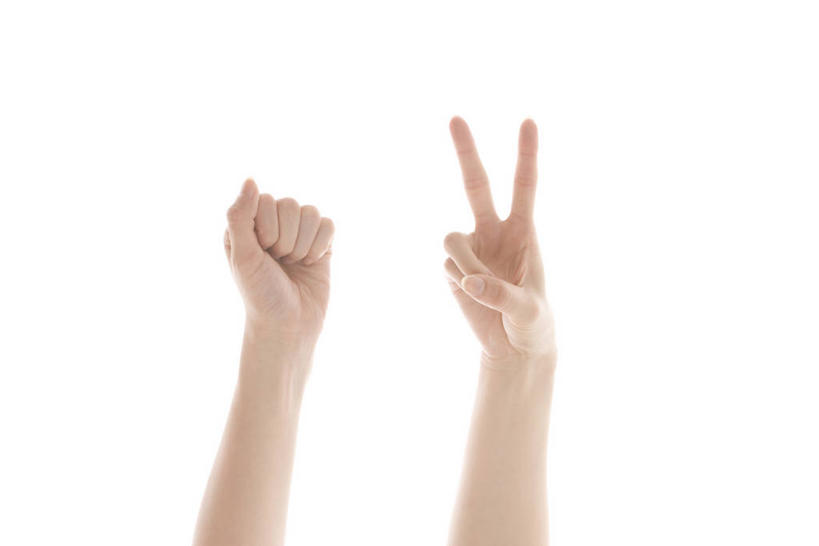 东方人,手,一个人,横图,室内,特写,白天,白色背景,正面,游戏,快乐,兴奋,骄傲,成功,胜利,亚洲,双手,仅一个年轻女性,仅一个女性,仅一个人,握,玩,黄种人,娱乐,手势,握拳,休闲,手部,自信,握着,摄影,影棚,活动,猜拳,发泄,消遣,智力,宣泄,年轻女性,女人,女性,亚洲人,玩耍,嬉戏,半身,彩图,影棚拍摄,欢乐,开心,拍摄,石头剪刀布,石头剪子布