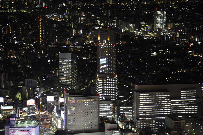 无人,家,高楼大厦,横图,俯视,航拍,室外,夜晚,度假,美景,城市风光,城市,大厦,建筑,路灯,摩天大楼,夜景,车站,照明,东京,日本,亚洲,阴影,光线,影子,房屋,屋子,景观,公寓,建筑群,灯光,站台,娱乐,建设,洋房,楼房,月台,住宅,灯,享受,休闲,景色,放松,照亮,照明设备,鸟瞰,东亚,本州,关东地方,本州岛,日本国,东京都,涩谷,涉谷,涩谷区,彩图,高角度拍摄,房子,大楼,高层建筑,高楼,摩天楼,涩谷站