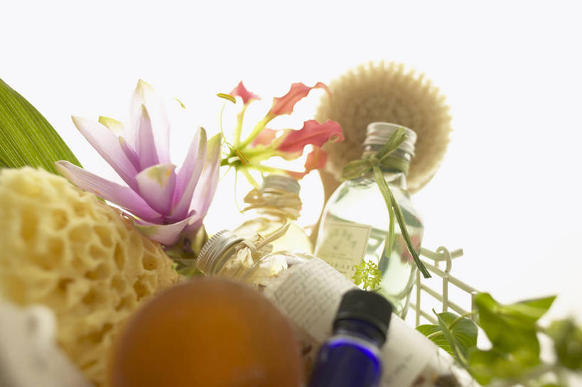 无人,横图,室内,特写,白天,白色背景,正面,叶子,盛开,绿叶,花蕾,花,花瓣,花朵,鲜花,精油,花苞,花蕊,嫩叶,摄影,影棚,丝瓜筋,丝瓜络,芳香植物,丝瓜瓤,芳香油,挥发油,香精油,叶,叶片,彩图,影棚拍摄,拍摄