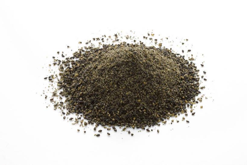 无人,横图,俯视,室内,特写,白天,白色背景,一堆,许多,阴影,堆叠,堆积,反射,影子,芝麻,很多,黑色,摄影,影棚,堆,黑芝麻,脂麻,胡麻,白麻,巨胜子,油麻,彩图,高角度拍摄,影棚拍摄,拍摄