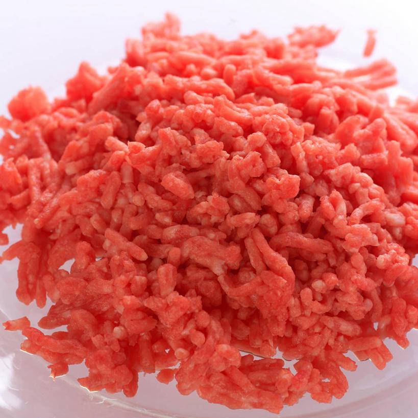 无人,横图,俯视,室内,特写,白天,白色背景,餐具,一堆,许多,阴影,堆叠,堆积,反射,碟子,盘,影子,肉,牛肉,很多,肉糜,肉末,肉类,盘子,碟,摄影,影棚,堆,肉食,彩图,高角度拍摄,影棚拍摄,拍摄,牛肉末