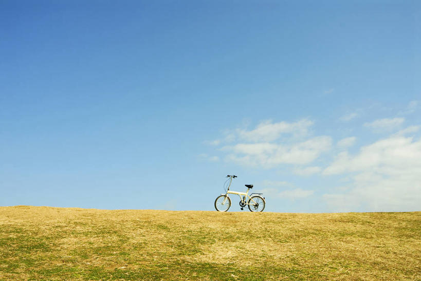 无人,横图,室外,白天,正面,旅游,度假,草地,草原,美景,植物,自行车,神奈川,日本,亚洲,一辆,阴影,光线,影子,地平线,景观,旷野,云,云朵,辽阔,地面,神奈川县,云彩,娱乐,车,脚踏车,草,蓝色,绿色,白云,蓝天,天空,阳光,自然,交通工具,天,享受,休闲,广阔,景色,放松,晴朗,一望无际,自然风光,载具,原野,延伸,东亚,本州,关东地方,本州岛,日本国,天地相交,无边无际,一马平川,晴空,彩图,三浦半岛,横须贺市
