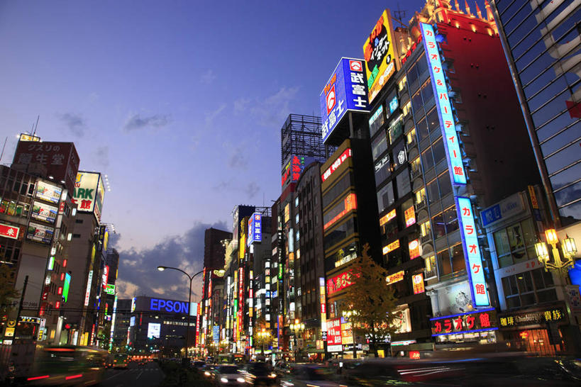 无人,高楼大厦,商店,横图,彩色,室外,白天,仰视,购物,度假,消费,美景,日落,城市风光,超市,城市,大厦,道路,建筑,路,路灯,摩天大楼,霓虹灯,商场,公路,东京,日本,亚洲,阴影,光线,影子,景观,晚霞,霞光,落日,灯光,七彩,交通,新宿,娱乐,光源,霓虹,灯,黄昏,享受,休闲,景色,彩霞,放松,金融,百货,照明设备,选购,贸易,百货公司,东亚,本州,关东地方,本州岛,日本国,东京都,新宿区,氖灯,血拼,县厅,东京市,歌舞伎町,夕照,薄暮,夕阳,马路,彩图,低角度拍摄,傍晚,大楼,高层建筑,高楼,购物商场,购物中心,摩天楼,商业中心,斜阳