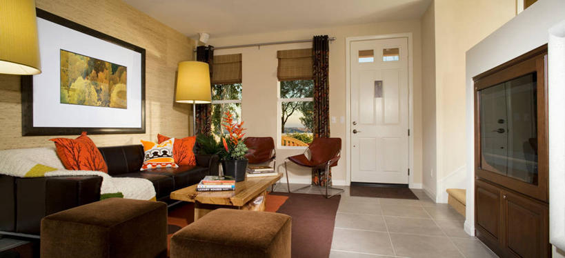 无人,家,客厅,横图,室内,白天,正面,别墅,窗户,窗帘,地板,地毯,家具,靠垫,楼梯,门,沙发,天花板,装修,桌子,建筑,电视,照明,欧式,阴影,装饰,编织,光线,木制,影子,手工艺品,房屋,阶梯,墙,屋子,公寓,灯光,靠枕,织物,地面,豪华,茶几,建设,现代,装潢,洋房,楼房,木地板,玻璃窗,墙壁,墙面,台阶,住宅,灯,两个,一个,红色,白色,黑色,帘子,木制品,工艺品,灯具,垫子,落地灯,门框,室内装潢,枕头,遮阳,单个,华丽,修饰,样板房,明亮,照亮,点缀,起居室,舒适,家居装潢,照明设备,彩电,房屋设计,地中海风格,古典风格,简约风格,布艺沙发,室内设计,宽敞,样板房装潢,衬托,美观,雅致,雅观,彩色电视机,显像管屏,显像管屏幕,客堂,三人沙发,设计,电视机,彩图,房子