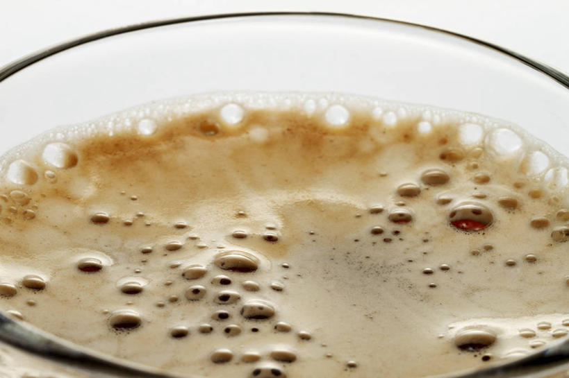 咖啡,无人,横图,俯视,室内,特写,白天,白色背景,幸福,杯子,阴影,反射,泡沫,影子,一杯,娱乐,玻璃制品,饮料,水杯,享受,休闲,温馨,放松,乐趣,摄影,影棚,提神,舒适,醒脑,软饮料,玻璃杯,彩图,高角度拍摄,影棚拍摄,拍摄