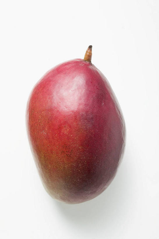 无人,竖图,俯视,室内,特写,白天,白色背景,餐桌,桌子,芒果,水果,阴影,新鲜,反射,影子,生食,食品,果实,食物,一个,红色,摄影,有机食品,绿色食品,影棚,单个,餐台,望果,蜜望,檬果,闷果,漭果,杧果,庵波罗果,彩图,高角度拍摄,影棚拍摄,拍摄