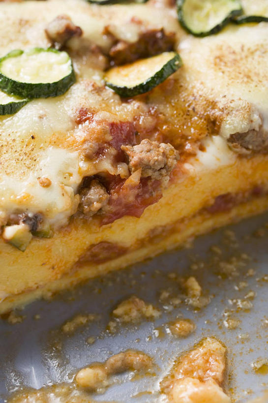 无人,竖图,俯视,室内,特写,白天,玉米,餐桌,桌子,蔬菜,阴影,朦胧,模糊,新鲜,反射,棒子,影子,玉蜀黍,粥,美味,食品,西葫芦,食物,白瓜,有机食品,绿色食品,餐台,苞米,苞芦,苞谷,茭瓜,包谷,大蜀黍,番麦,薏米包,玉高粱,玉麦,珍珠米,甘旨,厚味,鲜味,麦粥,玉米糊,玉米粥,彩图,高角度拍摄