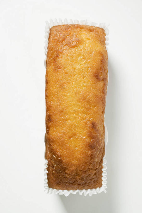 点心,无人,竖图,俯视,室内,特写,白天,白色背景,下午茶,餐桌,桌子,一块,切开,阴影,反射,影子,食品,食物,糕点,切,摄影,影棚,餐台,剖面,切面,大理石蛋糕,彩图,高角度拍摄,影棚拍摄,拍摄,蛋糕