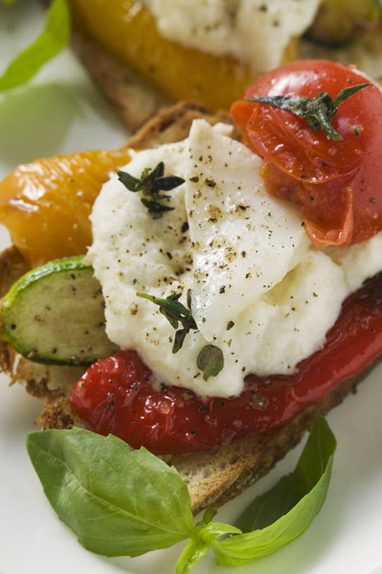 海鲜,奶酪,无人,竖图,俯视,室内,特写,白天,白色背景,蔬菜,西红柿,阴影,朦胧,模糊,新鲜,反射,鱼,影子,干酪,起司,食品,芝士,营养,水产,鱼类,海洋生物,食物,乳酪,摄影,有机食品,绿色食品,影棚,乳制品,水生动物,海产品,水生物,发酵,海底动物,鳕鱼,鳘鱼,南极美露鳕,番茄,彩图,高角度拍摄,影棚拍摄,拍摄