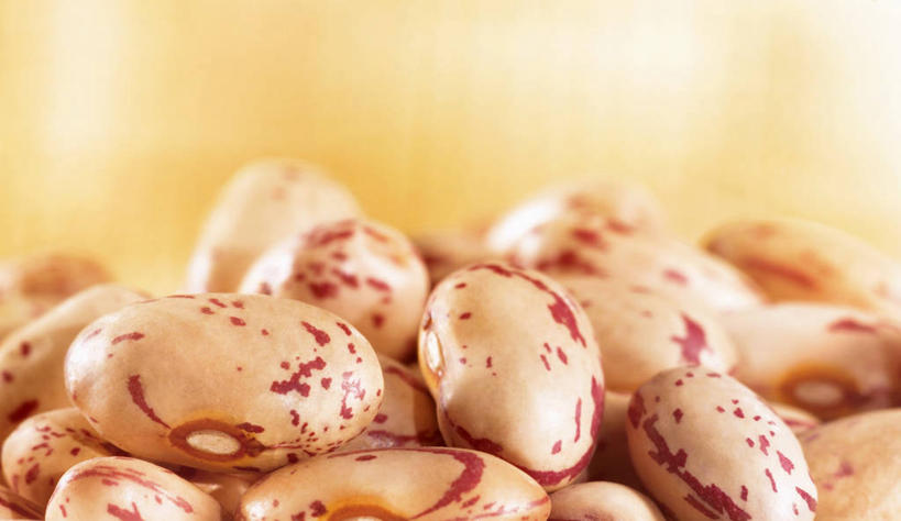 无人,横图,俯视,室内,特写,白天,植物,餐桌,桌子,豆,蔬菜,一堆,许多,阴影,堆叠,堆积,朦胧,模糊,新鲜,反射,影子,豆类,豆子,刀豆,食品,四季豆,食物,有机食品,绿色食品,餐台,堆,芸豆,豆科,菜豆,二季豆,白肾豆,架豆,玉豆,去豆,多花菜豆,彩图,高角度拍摄