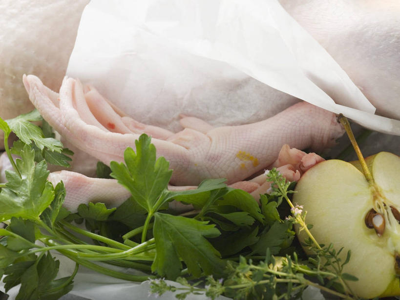 无人,横图,俯视,室内,特写,白天,苹果,水果,阴影,新鲜,反射,影子,肉,生食,食品,果实,肉类,食物,香草,有机食品,绿色食品,肉食,芳香植物,彩图,高角度拍摄,鹅肉