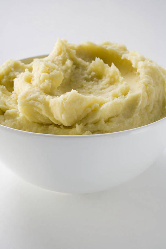 无人,竖图,俯视,室内,特写,白天,白色背景,烹饪,西餐,餐桌,桌子,一堆,许多,阴影,堆叠,堆积,反射,影子,陶瓷,料理,食品,陶瓷制品,土豆泥,菜肴,美食,食物,一个,白色,容器,碗,西式,摄影,佳肴,影棚,单个,餐台,储藏,堆,储存,马铃薯泥,薯蓉,彩图,高角度拍摄,影棚拍摄,拍摄,贮存