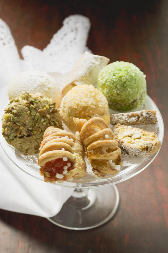 点心,无人,竖图,俯视,室内,特写,白天,桌面,桌子,杯子,阴影,朦胧,模糊,反射,木制,影子,食品,冰激凌,甜点,甜品,清凉,玻璃制品,食物,糕点,餐巾,木制品,水杯,甜食,冷饮,舒服,冰淇淋,解暑,解渴,雪糕,舒爽,冰糕,消暑,保洁方巾,口布,玻璃杯,彩图,高角度拍摄