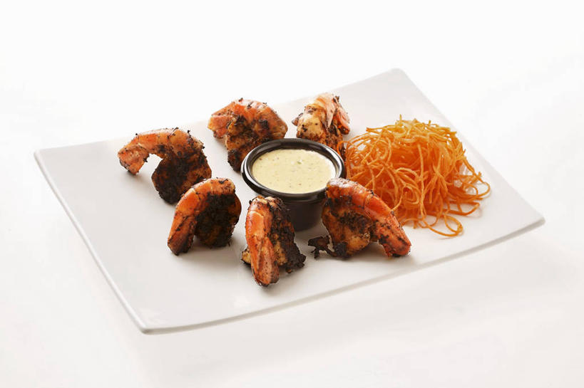 海鲜,无人,横图,俯视,室内,特写,白天,白色背景,桌面,桌子,萝卜,胡萝卜,蔬菜,阴影,新鲜,反射,木制,影子,陶瓷,调料,酱料,酱汁,虾,佐料,食品,陶瓷制品,调味品,调味料,水产,酱,大虾,海洋生物,食物,一个,餐巾,木制品,容器,碗,摄影,有机食品,绿色食品,影棚,对虾,单个,储藏,储存,水生动物,海产品,水生物,海底动物,斑节虾,东方对虾,中国对虾,保洁方巾,口布,红萝卜,甘荀,彩图,高角度拍摄,影棚拍摄,拍摄,贮存