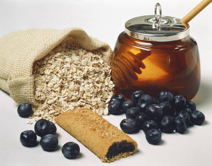 蜂蜜,无人,横图,俯视,室内,特写,白天,白色背景,桌面,桌子,浆果,蓝莓,袋子,水果,玻璃,一堆,许多,阴影,堆叠,堆积,新鲜,反射,木制,影子,生食,食品,果实,燕麦,很多,麻袋,玻璃制品,食物,一个,玻璃瓶,木制品,瓶子,容器,摄影,有机食品,绿色食品,影棚,单个,储藏,堆,储存,花蜜,广口瓶,止痛,玉麦,解毒,铃铛麦,裸燕麦,雀麦,野麦,莜麦,冬酿,石蜜,山都柿,蓝浆果,蓝靛果,彩图,高角度拍摄,影棚拍摄,拍摄,贮存