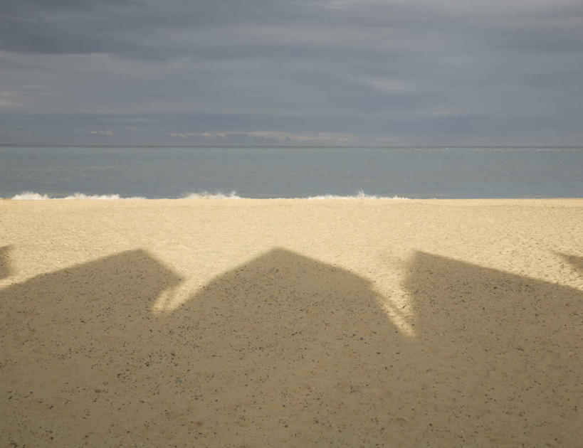 无人,家,横图,室外,白天,正面,旅游,度假,海浪,海洋,美景,沙滩,英国,欧洲,阴影,光线,沙子,影子,房屋,屋子,海岸,景观,浪花,云,云朵,沙地,云彩,娱乐,楼房,英格兰,住宅,天空,阳光,自然,海水,天,享受,休闲,景色,放松,西欧,自然风光,大不列颠,海景,大不列颠及北爱尔兰联合王国,大不列颠联合王国,日不落英帝国,英吉利,萨福克,萨福克郡,大海,风浪,海,海水的波动,海滩,近岸浪,涌浪,彩图,房子