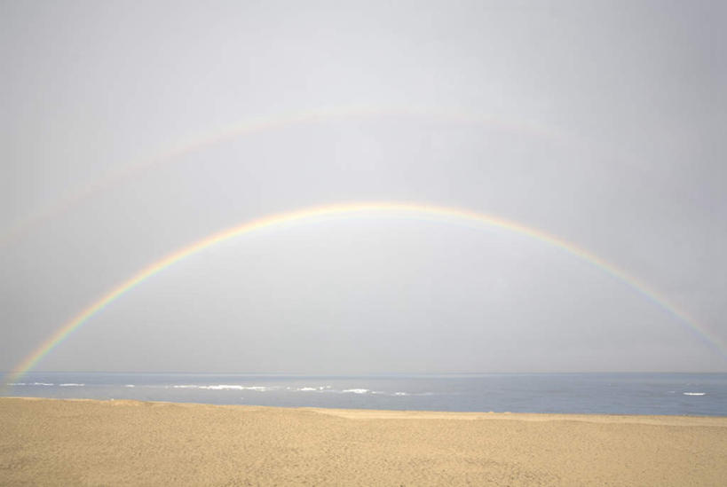 无人,横图,室外,白天,正面,旅游,度假,彩虹,海浪,海洋,美景,沙滩,英国,欧洲,沙子,海岸,景观,浪花,水平线,乌云,云,阴天,云朵,辽阔,海平线,沙地,云彩,娱乐,英格兰,天空,自然,海水,天,享受,休闲,广阔,景色,放松,一望无际,昏暗,阴沉,西欧,自然风光,大不列颠,海景,大不列颠及北爱尔兰联合王国,大不列颠联合王国,日不落英帝国,无边无际,一马平川,英吉利,萨福克,萨福克郡,大海,风浪,海,海水的波动,海滩,近岸浪,涌浪,虹,虹桥,七彩虹,天虹,彩图,水天相接,水天一线