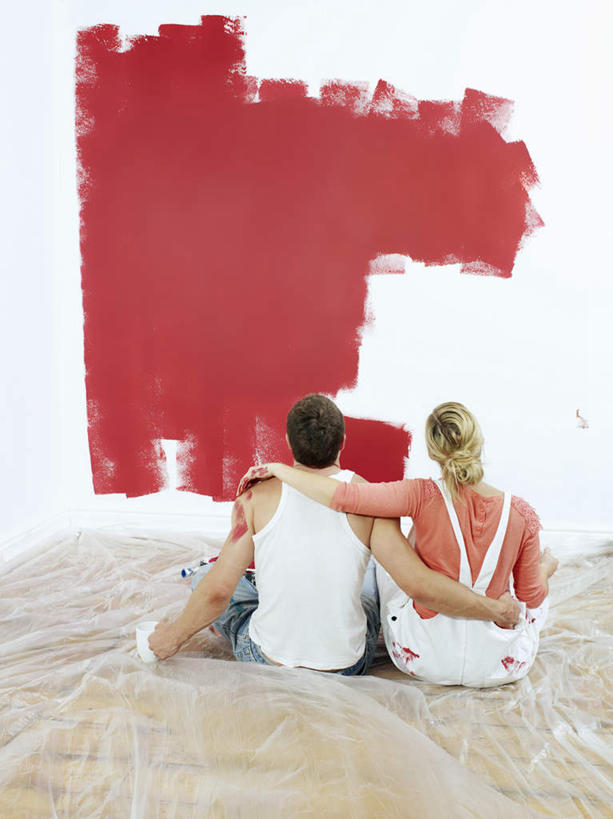 咖啡,西方人,中年人,两个人,家庭,夫妻,坐,抱,竖图,室内,白天,爱情,幸福,地板,装修,杯子,欧洲,欧洲人,服装,裤子,装饰,背心,布,材料,瓷器,墙,咖啡杯,陶瓷制品,地面,浪漫,牛仔裤,休闲装,娱乐,装潢,木地板,墙壁,墙面,饮料,背面,衣服,红色,享受,休闲,温暖,温馨,一家人,休闲服,背带裤,恩爱,放松,乐趣,恋人,服饰,抱着,保护,布匹,涂料,和睦,提神,舒适,搂着,瓷杯,醒脑,防水,滚刷,软饮料,防潮,油布,饭单裤,工装裤,男人,男性,女人,女性,中年男性,中年女性,白种人,夫妇,情侣,搂,搂抱,坐着,彩图,全身,伴侣,融洽