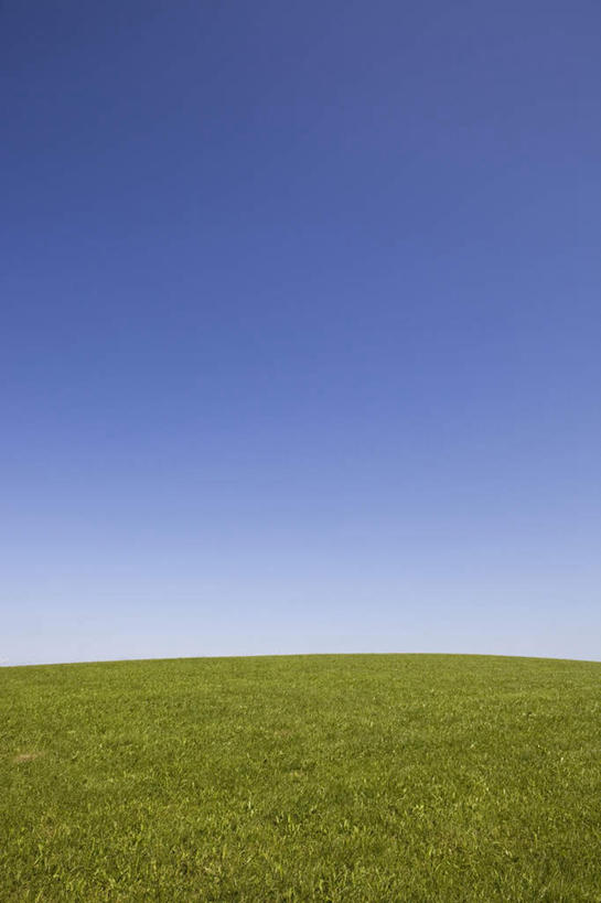 无人,竖图,室外,白天,正面,旅游,度假,草地,草坪,美景,植物,德国,欧洲,阴影,光线,影子,地平线,景观,辽阔,地面,娱乐,草,蓝色,绿色,蓝天,天空,阳光,自然,天,享受,休闲,广阔,景色,放松,晴朗,一望无际,西欧,自然风光,延伸,万里无云,德意志联邦共和国,天地相交,巴伐利亚,巴伐利亚州,拜恩州,拜恩自由州,无边无际,一马平川,晴空,晴空万里,彩图