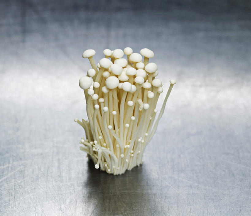 无人,横图,俯视,室内,特写,白天,桌面,桌子,蔬菜,一堆,许多,堆叠,堆积,新鲜,木制,金针菇,菌菇,食品,很多,菌类,食物,木制品,食用菌,摄影,有机食品,绿色食品,影棚,堆,构菌,金菇,毛柄金钱菌,银针菇,智力菇,彩图,高角度拍摄,影棚拍摄,拍摄