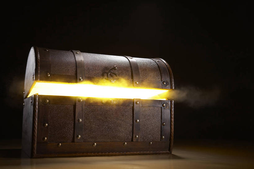 无人,横图,室内,特写,白天,正面,静物,阴影,黑色背景,反射,光线,影子,光芒,一个,容器,箱子,打开,摄影,影棚,单个,储藏,开启,储存,宝物,宝箱,彩图,影棚拍摄,拍摄,宝贝,贮存