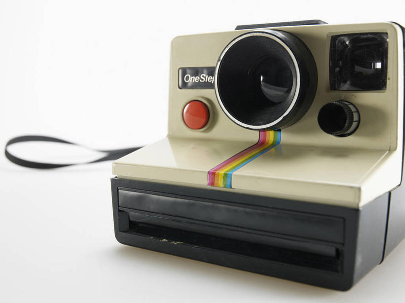 无人,横图,室内,特写,白天,白色背景,正面,静物,相机,阴影,反射,影子,一个,拍照,摄影,影棚,单个,拍立得,立拍得,照相机,彩图,影棚拍摄,拍摄,照相