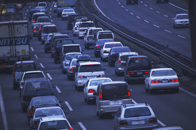 无人,横图,俯视,室外,白天,度假,美景,城市风光,城市,道路,路,公路,汽车,日本,亚洲,一排,许多,阴影,整齐,并列,并排,光线,影子,景观,分界线,停车线,交通,很多,拥堵,拥挤,娱乐,车,排列,阳光,交通工具,轿车,享受,休闲,景色,放松,车行道,车行道分界线,堵车,塞车,队列,载具,标线,平行,东亚,车行线,本州,关东地方,本州岛,日本国,崎玉,崎玉县,马路,彩图,高角度拍摄