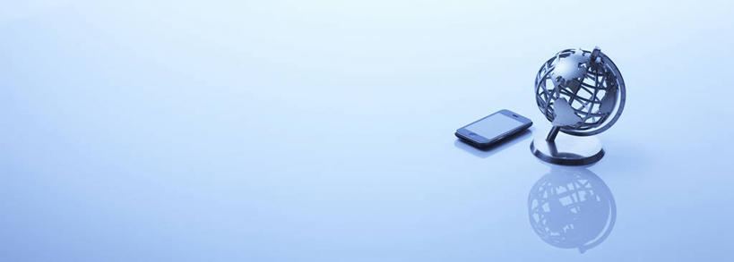 无人,打电话,横图,俯视,室内,特写,白天,仪器,海洋,静物,地图,电话,手机,阴影,蓝色背景,反射,网格,地球仪,线条,影子,世界地图,地球,陆地,全球,通讯设备,球,经纬线,模型,球体,摄影,地理,国家,影棚,大陆,世界,纬线,版图,经线,智能手机,经纬仪,一部,地理学,交流,沟通,通话,彩图,高角度拍摄,影棚拍摄,拍摄,大洋,大洲