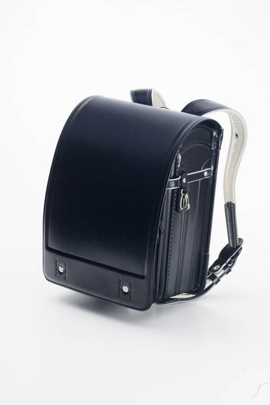 无人,竖图,室内,特写,白天,白色背景,正面,静物,阴影,反射,包,书包,影子,一个,黑色,背包,摄影,影棚,单个,彩图,影棚拍摄,拍摄,双肩包