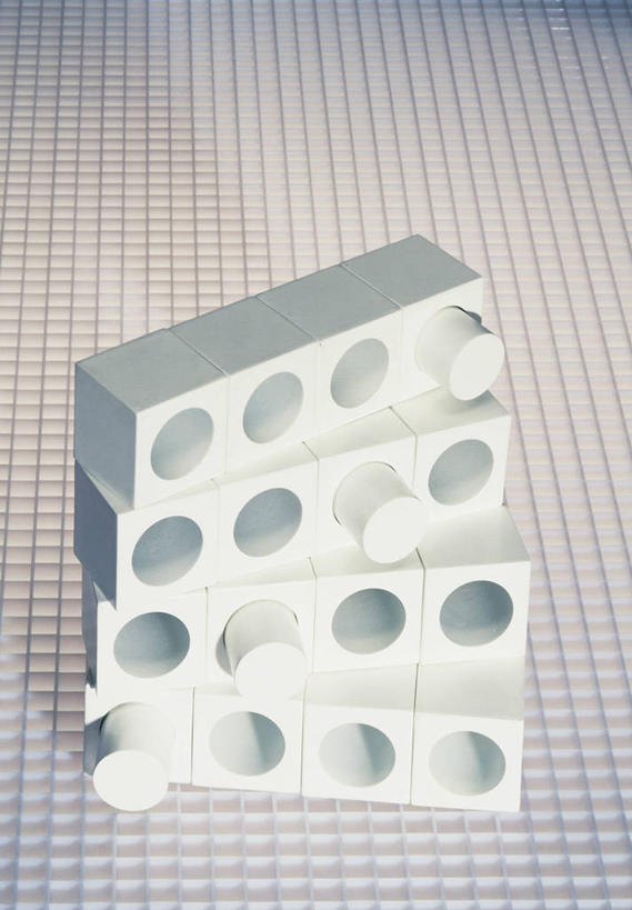 无人,竖图,室内,白天,正面,一堆,阴影,堆叠,堆积,反射,图形,影子,洞,几何,四个,摄影,洞穴,影棚,堆,数学,圆柱体,穴,彩图,影棚拍摄,拍摄,几何图形,立体几何,立体图形