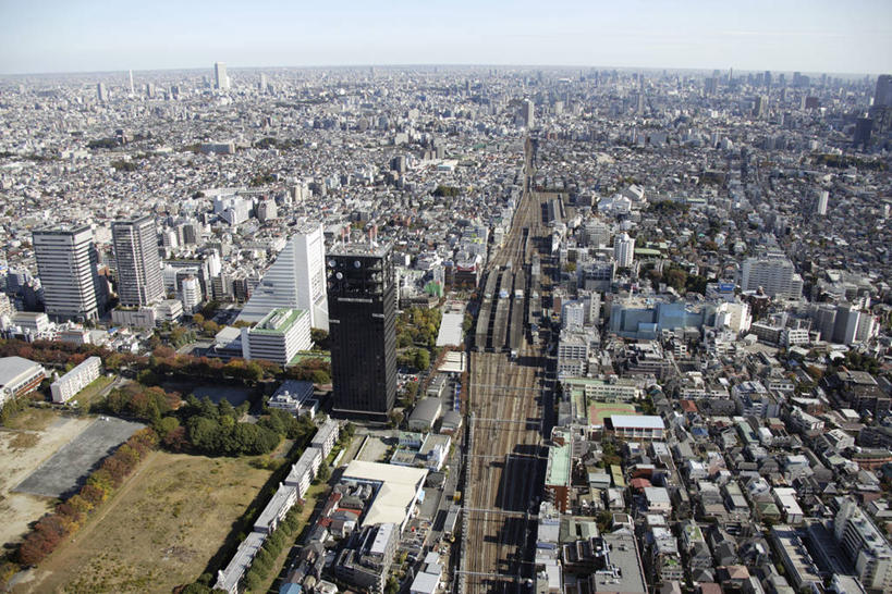 无人,家,高楼大厦,横图,全景,俯视,航拍,室外,白天,度假,草地,草坪,美景,树林,天际线,植物,城市风光,城市,大厦,道路,建筑,路,摩天大楼,汽车,东京,日本,亚洲,阴影,光线,影子,房屋,屋子,景观,公寓,小路,交通,娱乐,洋房,楼房,住宅,车,草,树,树木,蓝色,绿色,蓝天,天空,阳光,自然,交通工具,轿车,天,享受,休闲,景色,放松,生长,晴朗,成长,鸟瞰,载具,东亚,本州,万里无云,关东地方,本州岛,日本国,东京都,中野区,晴空,晴空万里,彩图,高角度拍摄,房子,大楼,高层建筑,高楼,摩天楼,中野,中野站,中野车站