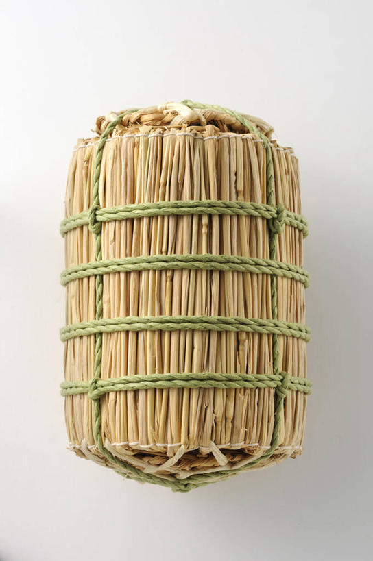 无人,竖图,室内,特写,白天,白色背景,正面,静物,一个,绳子,摄影,影棚,单个,捆绑,绳索,绑缚,彩图,影棚拍摄,拍摄,草编包