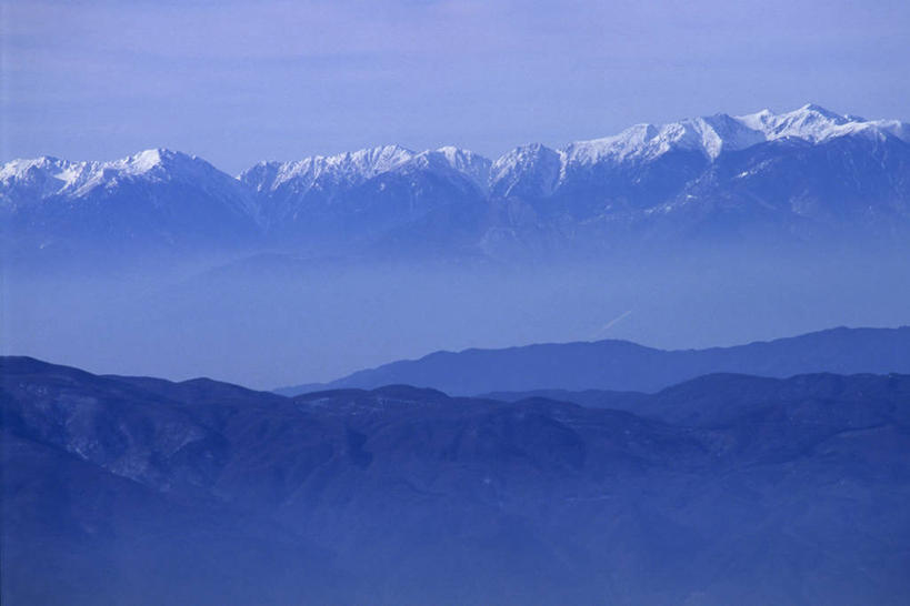 无人,公园,横图,室外,白天,正面,旅游,度假,美景,山,雪,雪山,大雪,长野县,日本,亚洲,阴影,光线,影子,冰,积雪,景观,山峰,雪景,冬季,冬天,山峦,娱乐,蓝色,蓝天,天空,阳光,自然,天,享受,休闲,景色,放松,寒冷,晴朗,冰冷,自然风光,东亚,本州,万里无云,本州岛,日本国,中部地方,山梨,山梨县,长野,严寒,冰凉,酷寒,凛冽,凛凛,极冷,晴空,晴空万里,彩图,国定公园,八岳中信高原国定公园