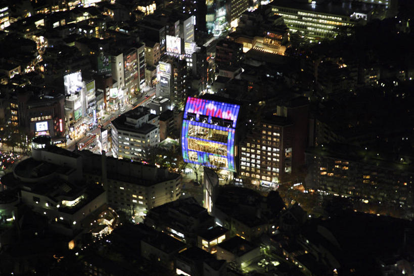 无人,家,高楼大厦,横图,俯视,航拍,室外,夜晚,长时间曝光,度假,美景,城市风光,城市,大厦,建筑,路灯,摩天大楼,夜景,照明,东京,日本,亚洲,阴影,朦胧,模糊,光线,影子,房屋,屋子,景观,公寓,建筑群,灯光,娱乐,建设,洋房,楼房,住宅,灯,享受,休闲,景色,放松,照亮,照明设备,鸟瞰,曝光,东亚,本州,关东地方,本州岛,日本国,东京都,涩谷区,原宿,彩图,高角度拍摄,房子,大楼,高层建筑,高楼,摩天楼