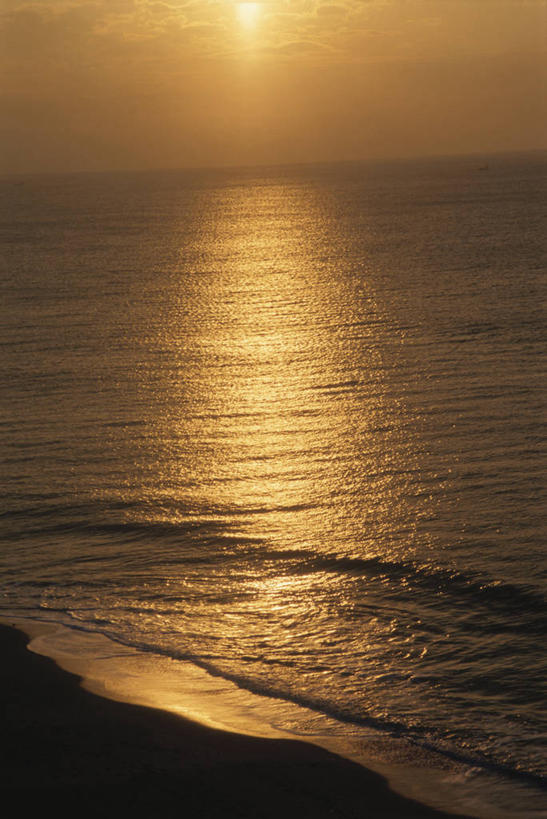 无人,竖图,室外,白天,正面,旅游,度假,海浪,海洋,美景,日落,沙滩,神奈川,日本,亚洲,阴影,光线,沙子,影子,海岸,景观,浪花,水平线,晚霞,霞光,落日,辽阔,海平线,沙地,神奈川县,背光,娱乐,倒影,阳光,自然,海水,黄昏,享受,休闲,广阔,景色,彩霞,放松,一望无际,倒映,自然风光,逆光,海景,东亚,本州,关东地方,本州岛,日本国,无边无际,一马平川,夕照,反照,薄暮,大海,风浪,海,海水的波动,海滩,近岸浪,涌浪,夕阳,彩图,傍晚,三浦半岛,水天相接,水天一线,斜阳