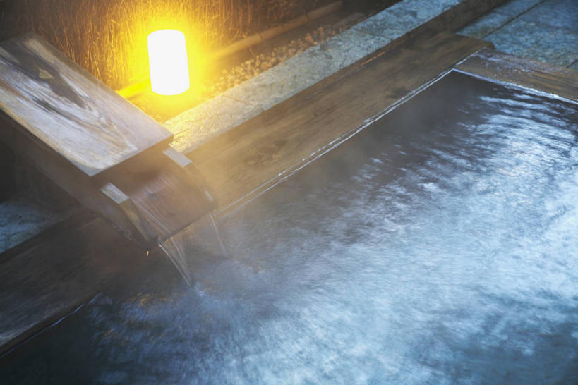 无人,横图,俯视,室内,白天,水,温泉,雾,阴影,沸腾,朦胧,模糊,光线,蒸汽,液体,影子,水滴,灯光,水蒸气,雾气,温暖,泉水,温和,气体,蒸发,地热,彩图,高角度拍摄