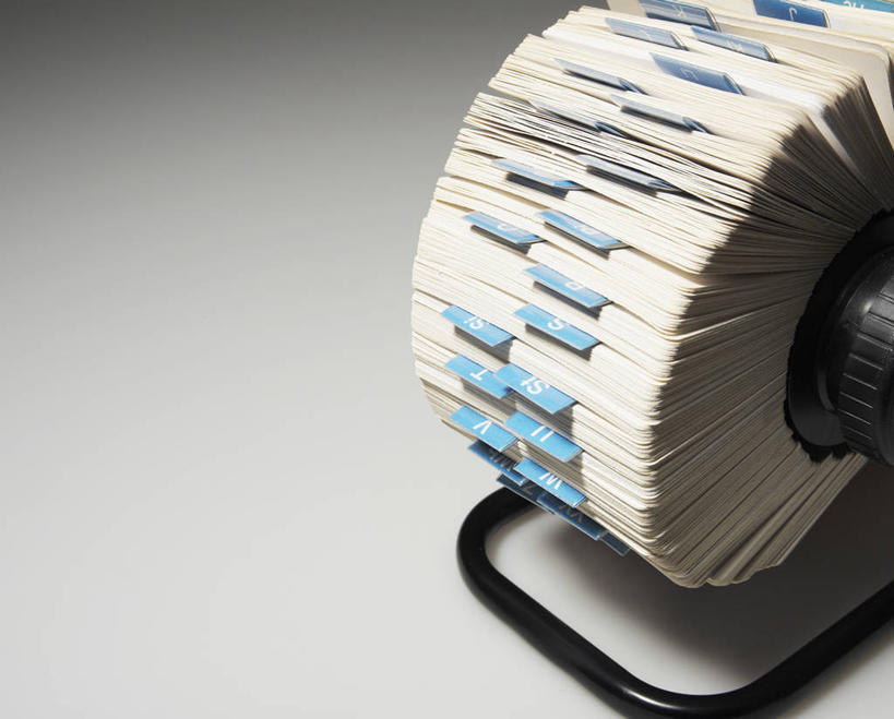 无人,横图,俯视,室内,特写,白天,白色背景,静物,名片,许多,阴影,环绕,围绕,反射,信息,材料,档案,文件,影子,很多,联系,环抱,架子,卡片,资料,摄影,影棚,支撑,文档,身份,名刺,名帖,交往,萦绕,名片架,旋转名片架,彩图,高角度拍摄,影棚拍摄,拍摄,商业,桌面名片架