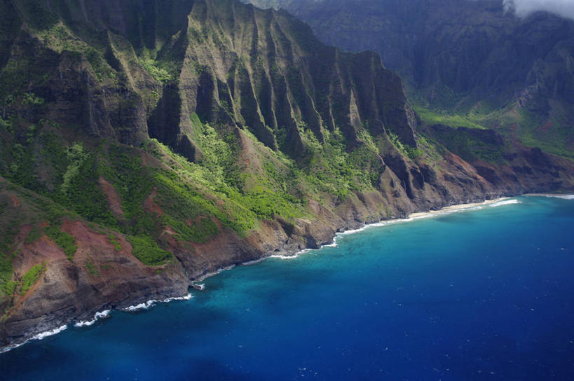 无人,公园,横图,俯视,室外,白天,旅游,度假,草地,草坪,岛屿,海浪,海洋,美景,沙滩,山,山脉,植物,夏威夷,美国,阴影,光线,沙子,影子,海岸,景观,浪花,山峰,沙地,山峦,娱乐,草,绿色,阳光,自然,海水,群山,享受,休闲,景色,放松,北美,北美洲,自然风光,美洲,海景,夏威夷州,爱洛哈之州,可爱岛,考艾岛,考爱岛,纳帕利海岸州立公园,北亚美利加洲,亚美利加洲,花园之岛,大海,风浪,海,海水的波动,海滩,近岸浪,列岛,群岛,涌浪,诸岛,彩图,高角度拍摄,美利坚合众国