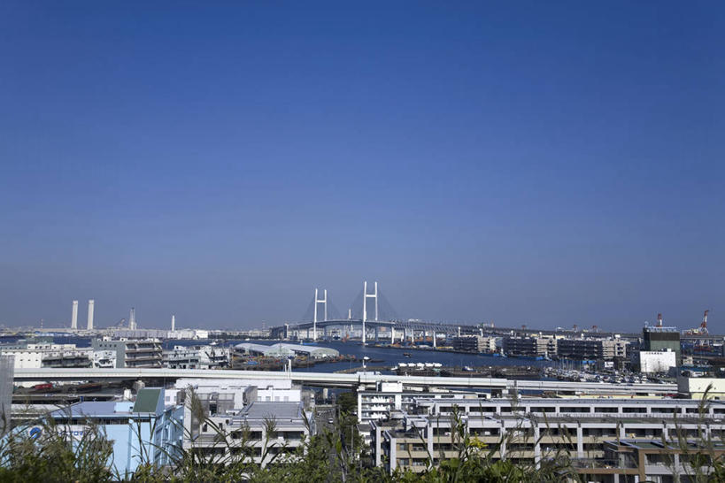 无人,高楼大厦,横图,室外,白天,正面,度假,美景,城市风光,标志建筑,城市,大桥,大厦,地标,建筑,摩天大楼,桥梁,神奈川,日本,亚洲,阴影,光线,影子,景观,建筑群,斜拉桥,桥,横滨,横滨市,神奈川县,娱乐,横滨海湾大桥,建设,蓝色,蓝天,天空,阳光,天,享受,休闲,景色,放松,晴朗,东亚,本州,万里无云,首府,海湾大桥,关东地方,本州岛,日本国,斜张桥,晴空,晴空万里,彩图,大楼,高层建筑,高楼,摩天楼